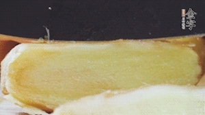 生姜切片。