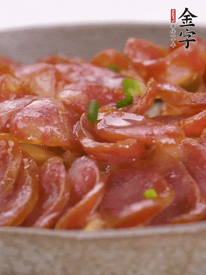 水開后放入，大火蒸10分鐘，關(guān)火燜2分鐘。